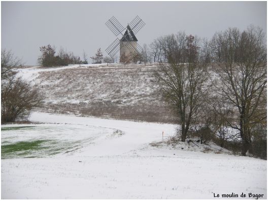 Le moulin de Bagor sous la neige